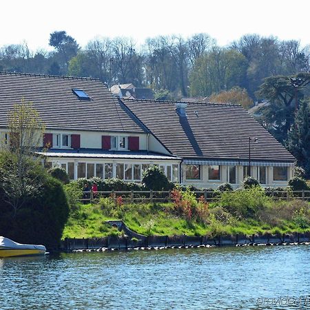 Logis - Hotel & Restaurant Des Lacs Paris Sud Viry-Châtillon Exterior photo