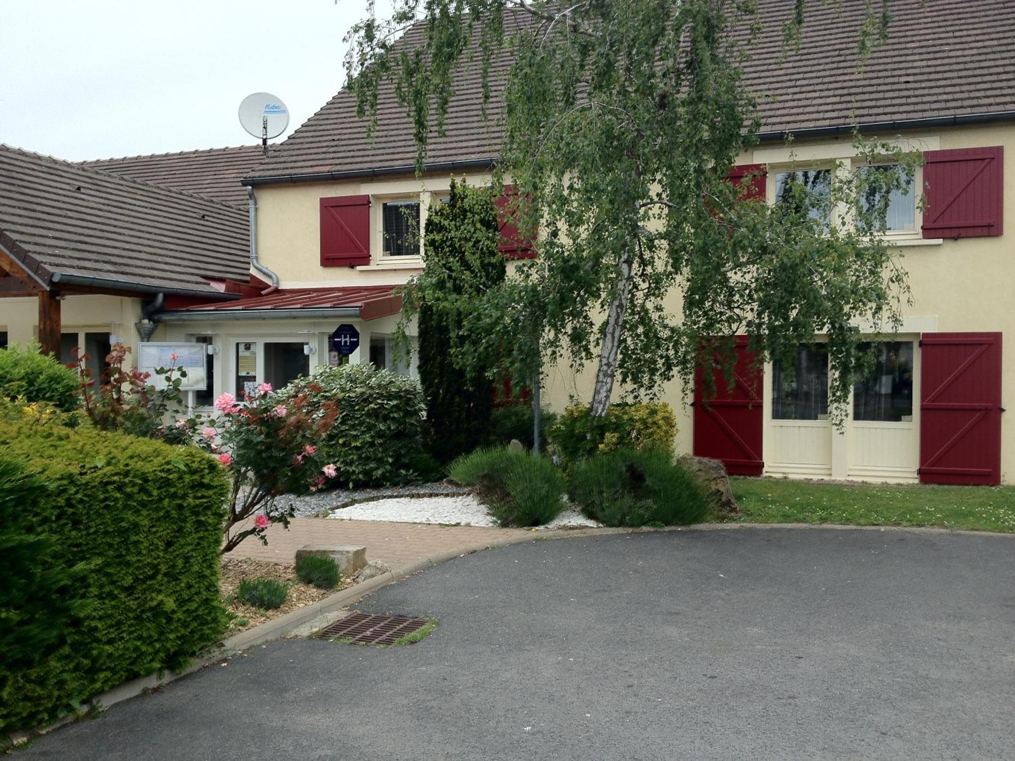 Logis - Hotel & Restaurant Des Lacs Paris Sud Viry-Châtillon Exterior photo